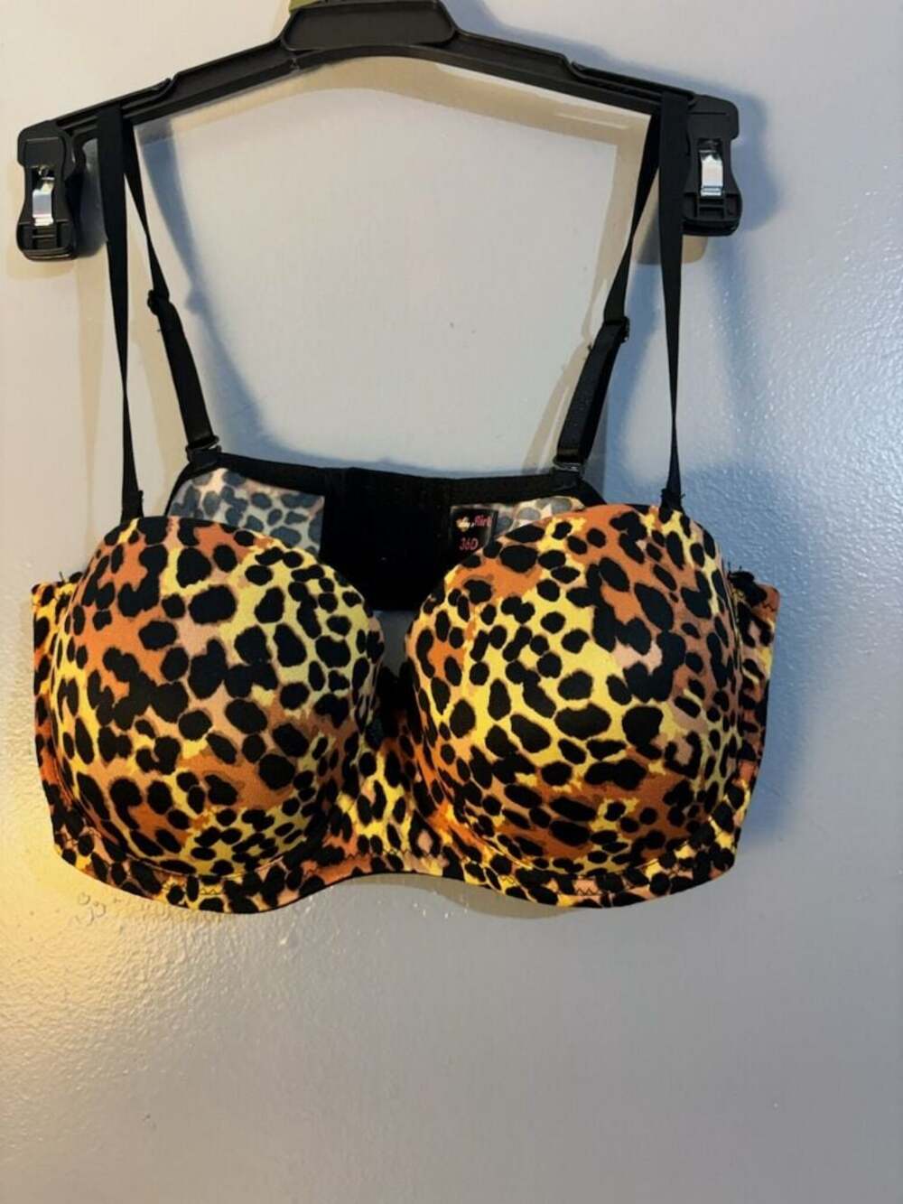Always a Flirt Leopard Print Underwire Bra Size 36D